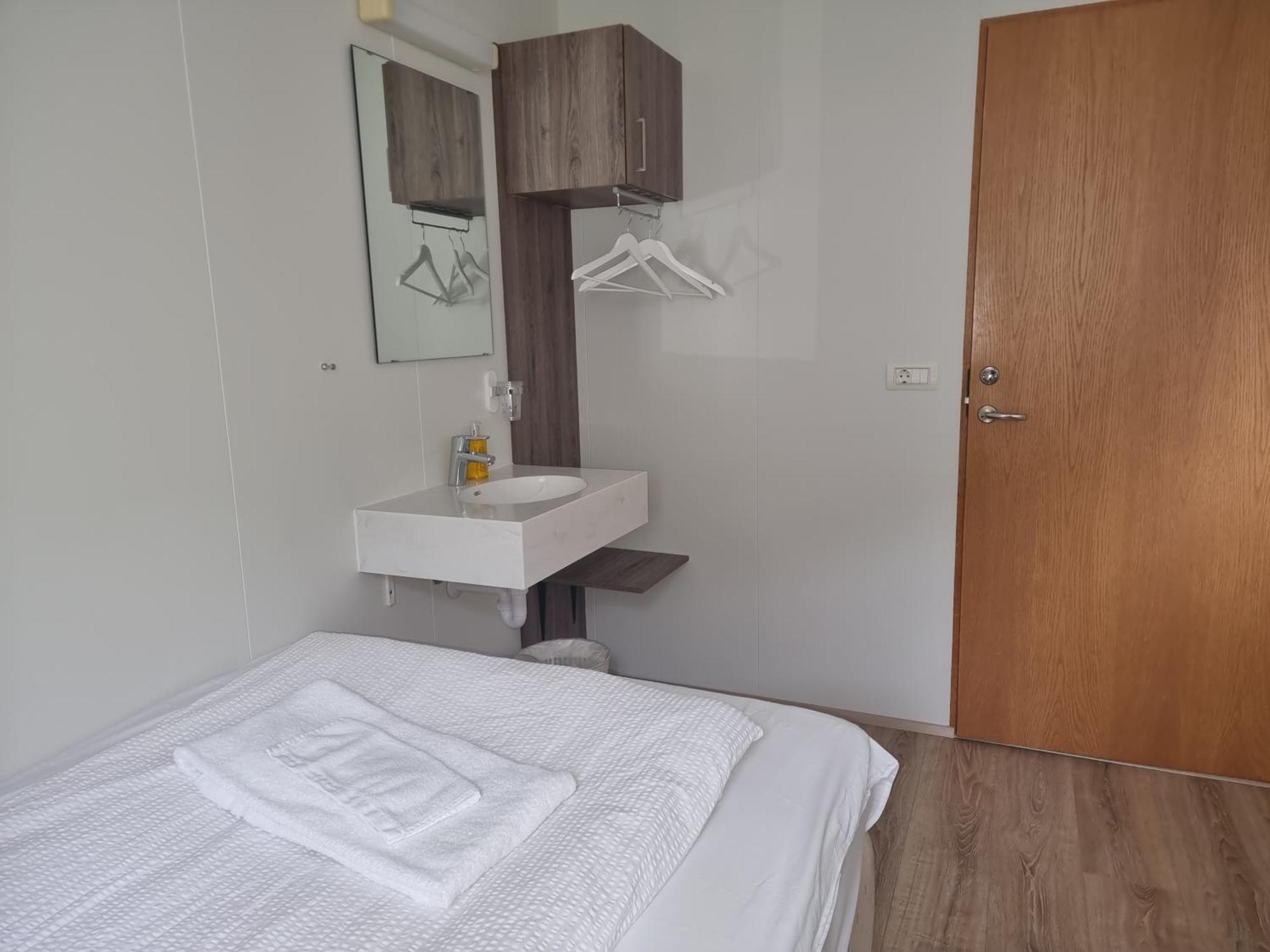 Litla-Hof Guesthouse Экстерьер фото